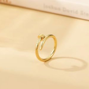 Beautiful Ring brand new luxury